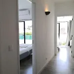 Airy 3br, Ac, Garden, 2min Strip, 8min Oura