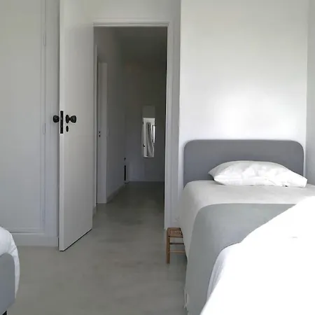 Airy 3br, Ac, Garden, 2min Strip, 8min Oura * Αλμπουφέιρα
