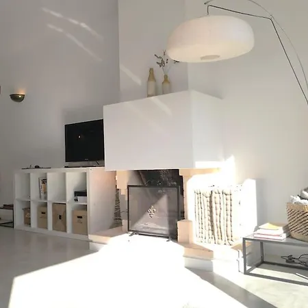 Airy 3br, Ac, Garden, 2min Strip, 8min Oura Apartment Albufeira