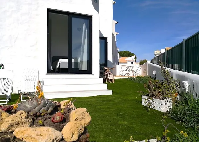 Airy 3br, Ac, Garden, 2min Strip, 8min Oura Apartman Albufeira