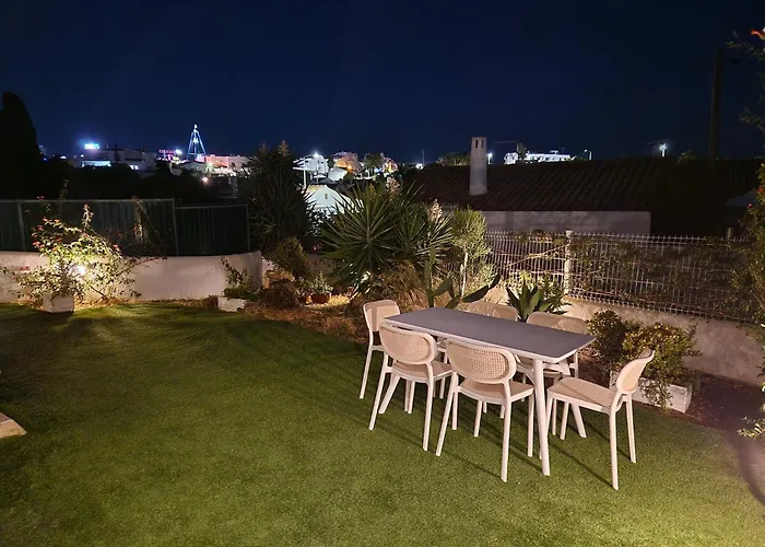 Airy 3br, Ac, Garden, 2min Strip, 8min Oura Albufeira