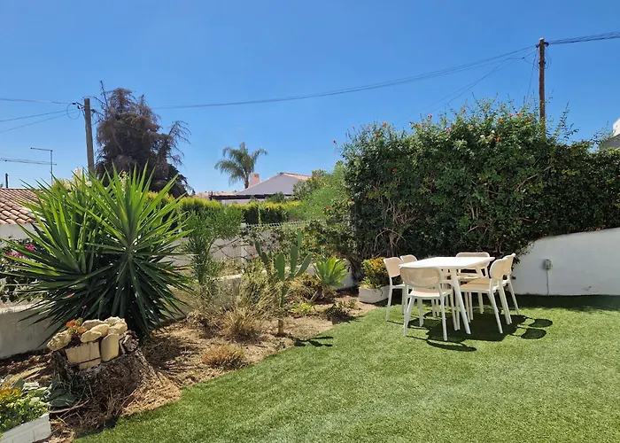 Airy 3br, Ac, Garden, 2min Strip, 8min Oura Apartmán Albufeira