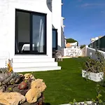 Airy 3br, Ac, Garden, 2min Strip, 8min Oura Lejlighed Albufeira