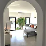 Airy 3br, Ac, Garden, 2min Strip, 8min Oura * Albufeira