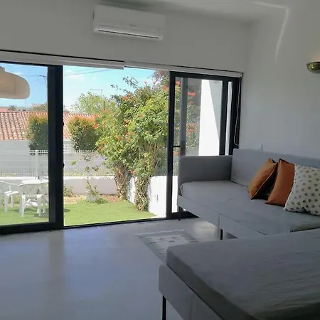 Airy 3br, Ac, Garden, 2min Strip, 8min Oura Apartament Albufeira